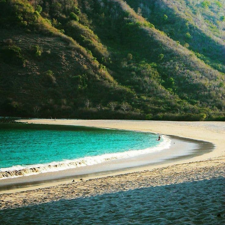 Pantai Mawun